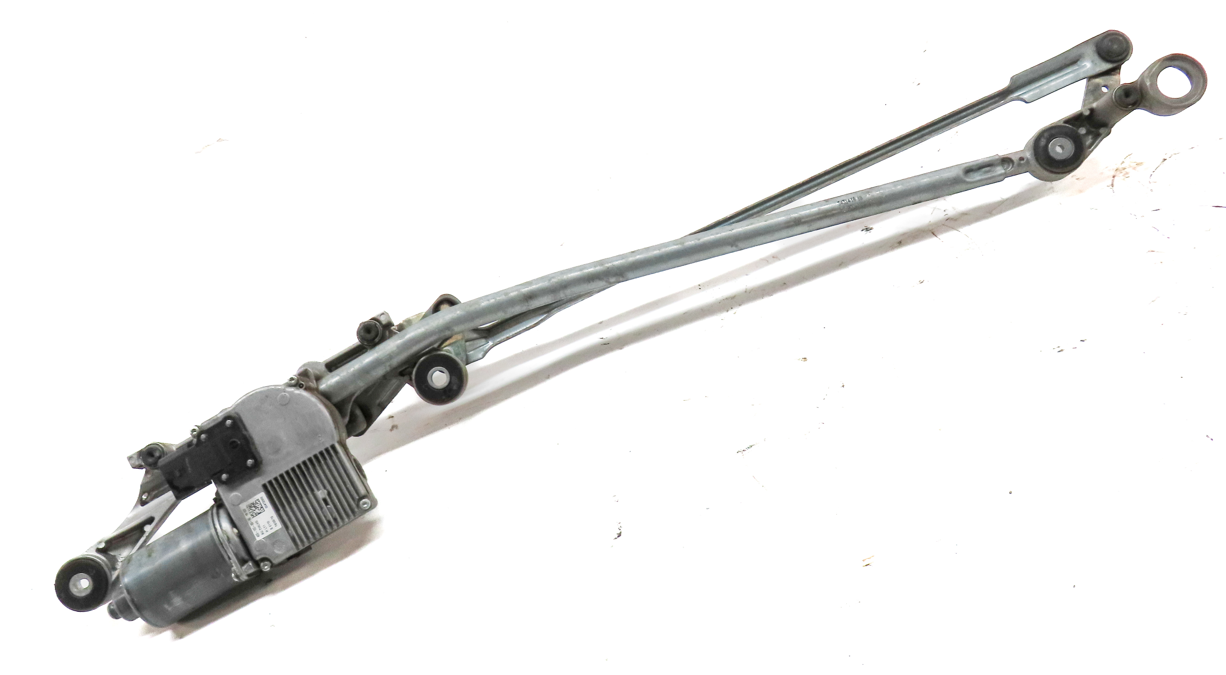 2007-2015 AUDI Q7 (4L) FRONT WINDSHIELD WIPER MOTOR w/ LINKAGE — exact item pictured